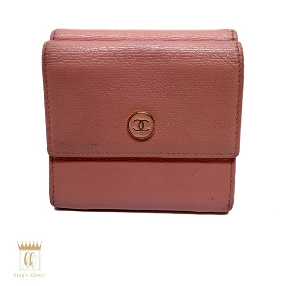 Chanel button compact wallet - Picture 1 of 12